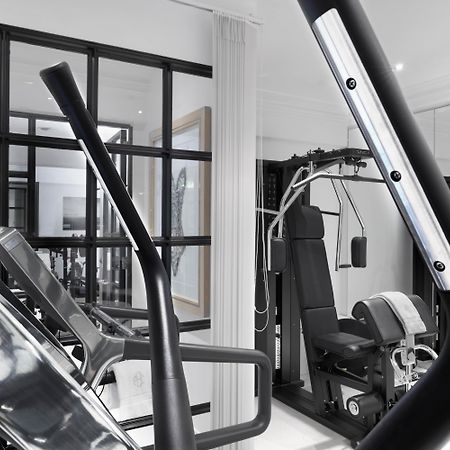 Schlosshotel เบอร์ลิน ภายนอก รูปภาพ The gym at The Dorchester