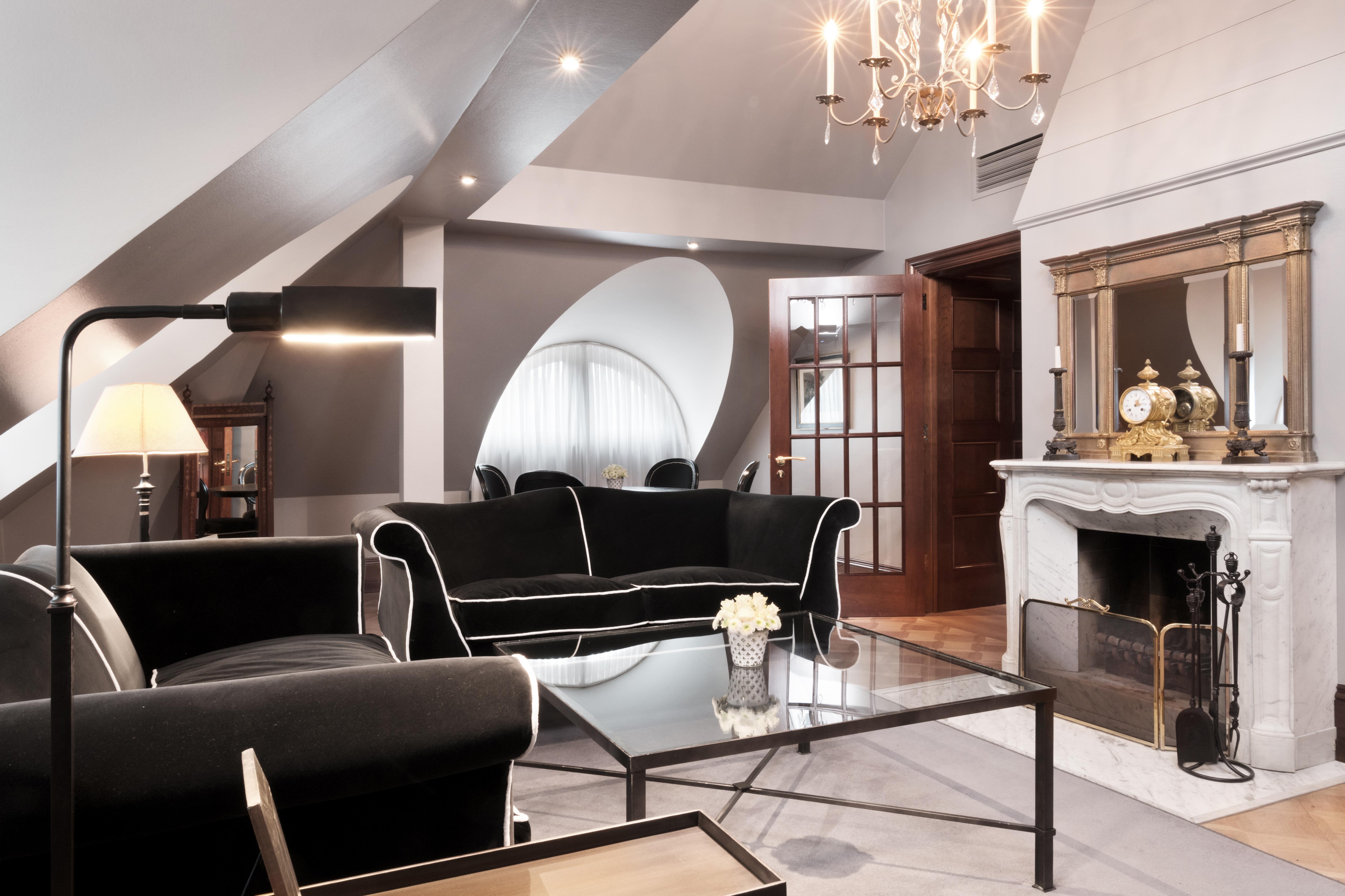 Schlosshotel เบอร์ลิน ภายนอก รูปภาพ Interior of the hotel