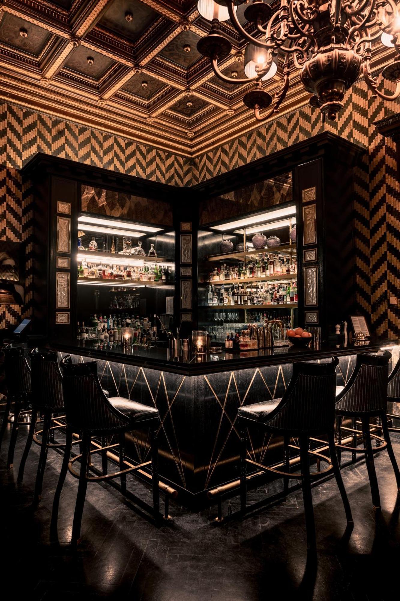 Schlosshotel เบอร์ลิน ภายนอก รูปภาพ The bar at the London Edition