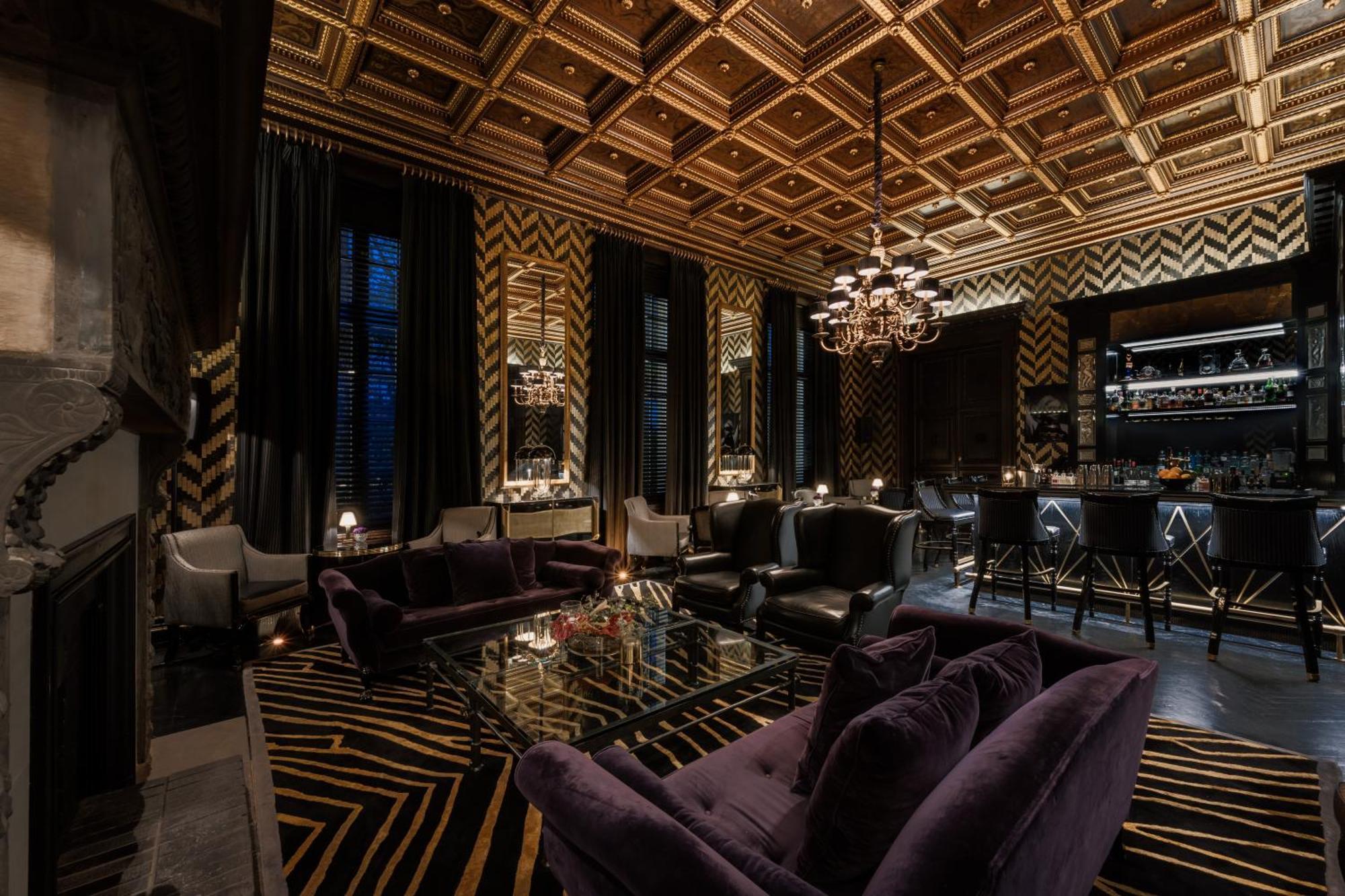 Schlosshotel เบอร์ลิน ภายนอก รูปภาพ The interior of the bar