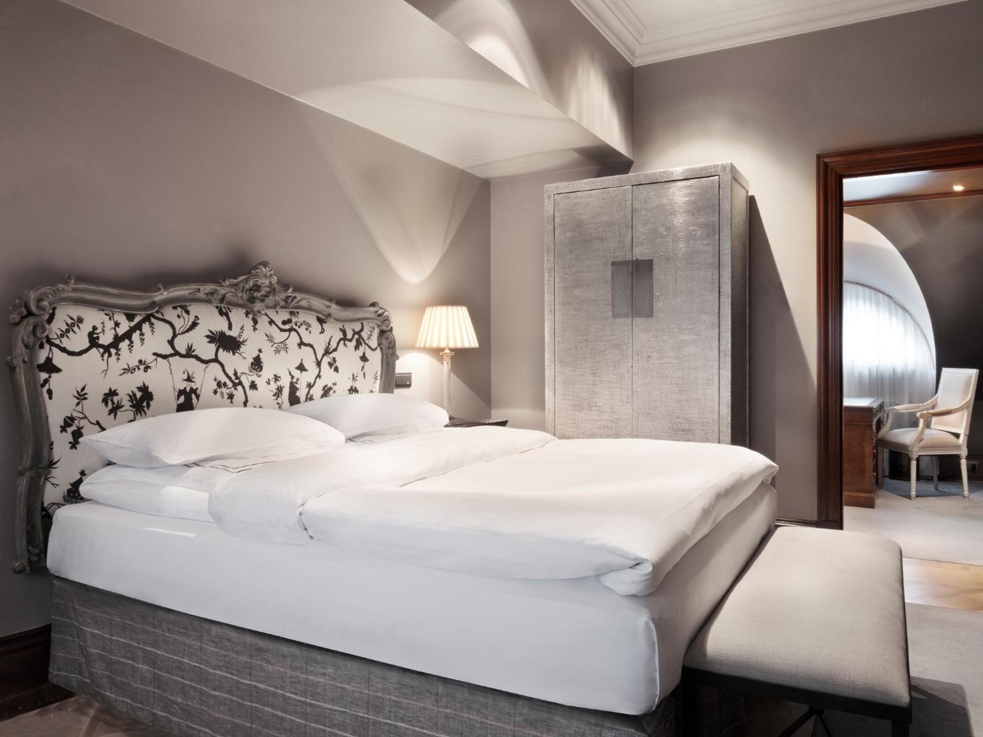 Schlosshotel เบอร์ลิน ห้อง รูปภาพ A room at the Mandarin Oriental