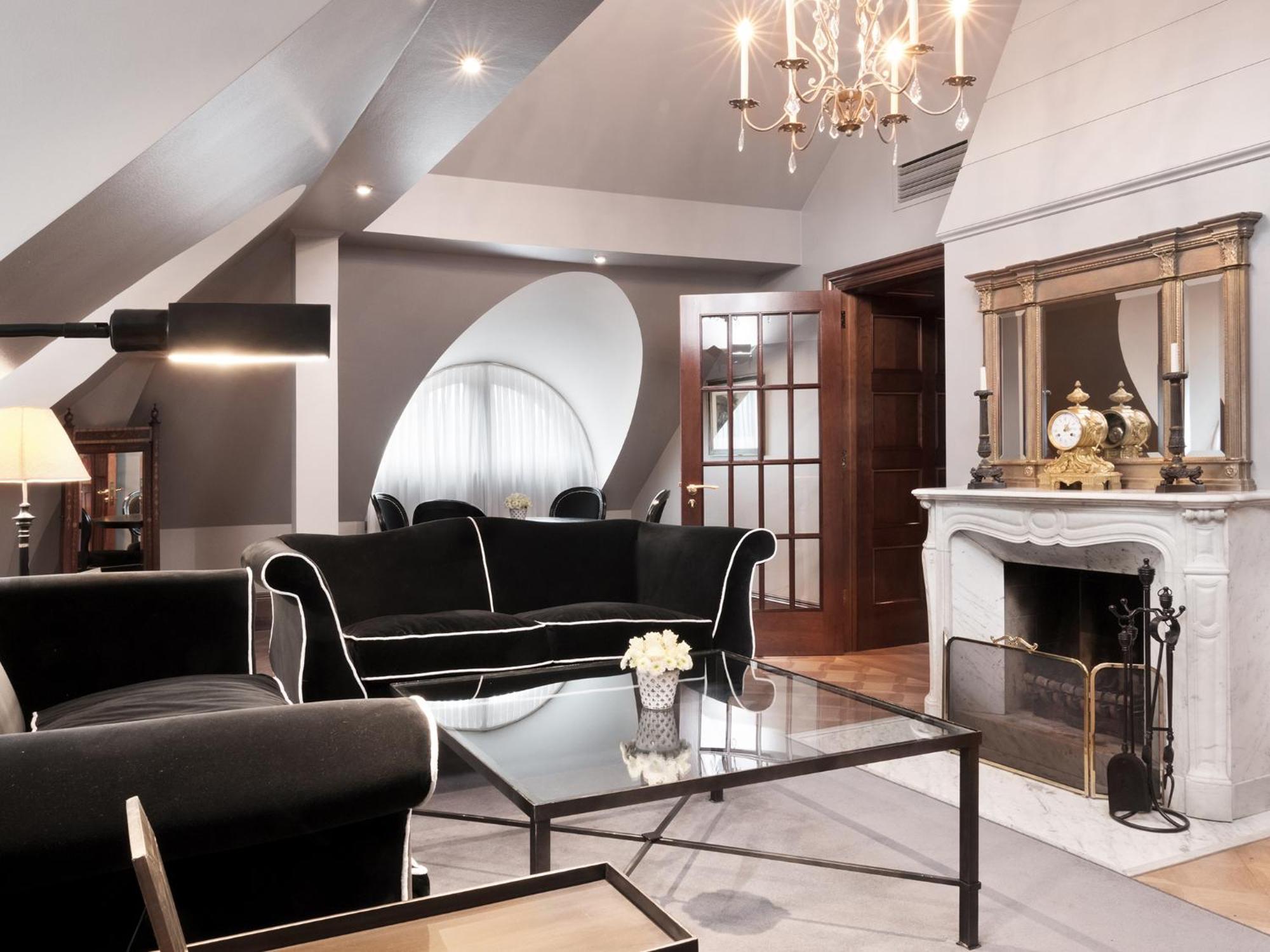 Schlosshotel เบอร์ลิน ห้อง รูปภาพ The interior of the hotel
